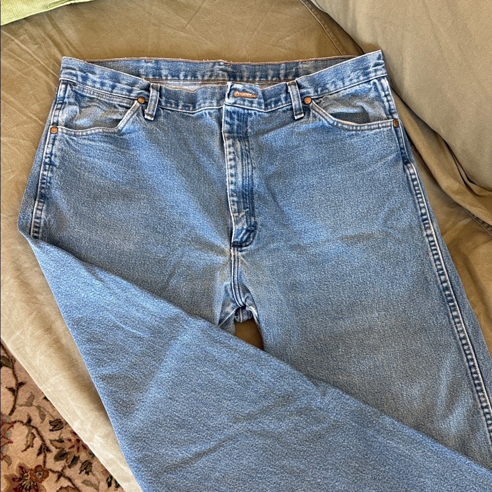 Men’s Wrangler Classic Blue Jeans 13MWZPW 38x36